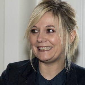 Flavie Flament lors de la remise du rapport de la mission de consensus sur les délais de prescription applicables aux crimes sexuels commis sur les mineurs au ministère à Paris, le 10 avril 2017.