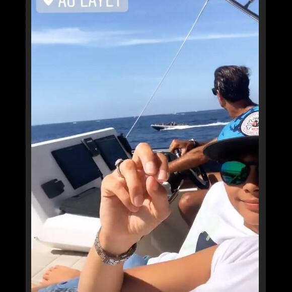 Sylvie Tellier et son petit "bobo" dans le sud de la France (Août 2019).