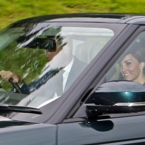 Exclusif - Le prince William, duc de Cambridge et Catherine Kate Middleton, la duchesse de Cambridge - Les membres de la famille royale d'Angleterre vont assister à une messe en l'église de Crathie à Balmoral, le 11 septembre 2016.