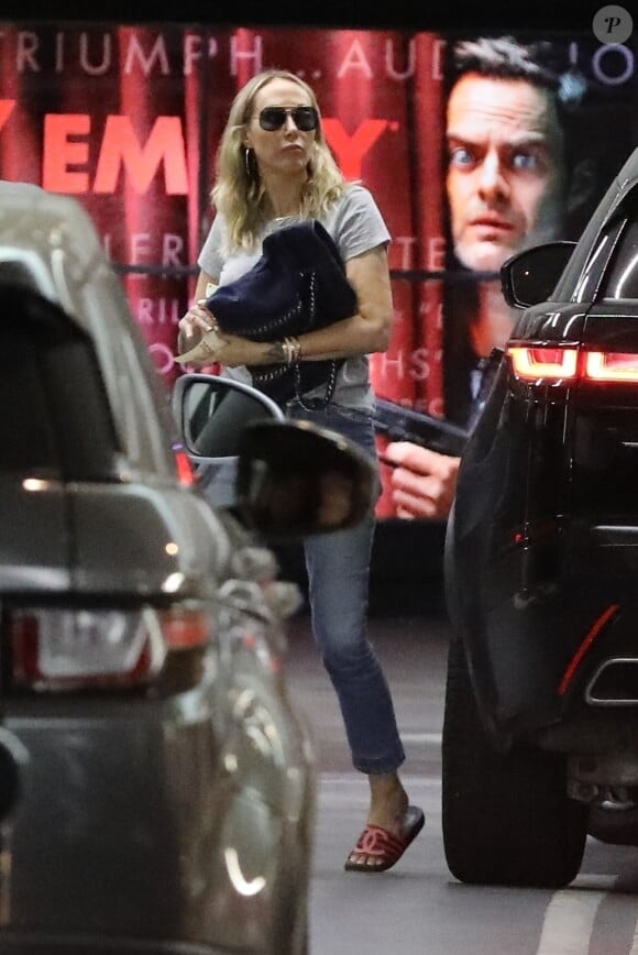 Miley Cyrus a été aperçue avec sa mère Tish et Kaitynn Carter à Los Angeles, le 17 août 2019.