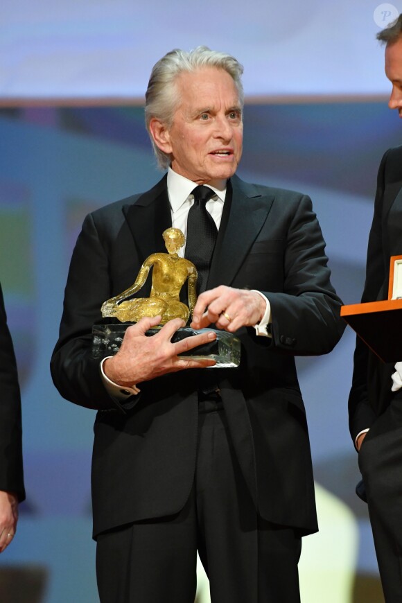 Michael Douglas (Nymphe de Cristal pour l'ensemble de sa carrière) - Cérémonie de remise des prix lors de la soirée de clôture du 59e Festival de Télévision de Monte Carlo au Grimaldi Forum à Monaco, le 18 juin 2019.