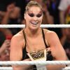 Ronda Rousey prend le dessus sur Alexa Bliss et remporte le Championnat du monde féminin de la WWE au Barclays Center de Brooklyn à New York, le 19 août 2018.