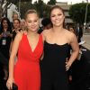 Ronda Rousey et sa soeur Julia Demars arrivent ensemble à l'anniversaire de Kris Jenner à Los Angeles le 9 août 2018.