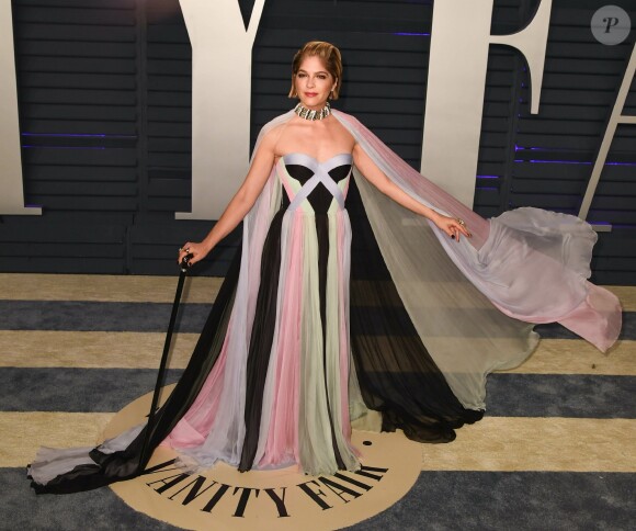 Selma Blair (dans une robe Ralph & Russo) à la soirée Vanity Fair Oscar Party à Los Angeles, le 24 février 2019