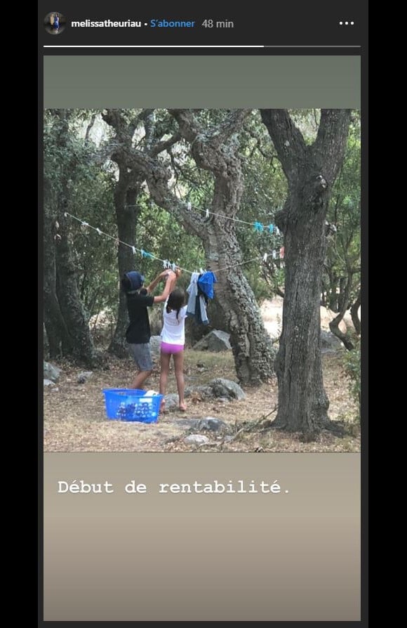 Les enfants de Jamel Debbouze et Melissa Theuriau aident leurs parents dans les tâches ménagères. Le 23 août 2019.