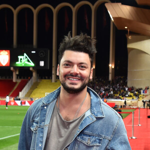 Kev Adams durant le match de football de Ligue 1 opposant Monaco à Paris Saint Germain au stade Louis II de Monaco le 11 novembre 2018. Une fois de plus les monégasques se sont inclinés en perdant la rencontre par 4 buts à 0. © Bruno Bebert/Bestimage