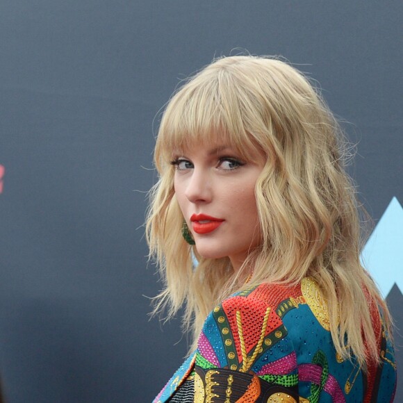 Taylor Swift assiste aux MTV Video Music Awards 2019 au Prudential Center à Newark dans le New Jersey. Le 26 août 2019.