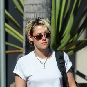 Exclusif - Kristen Stewart à la sortie de son bureau à Los Angeles, le 21 août 2019