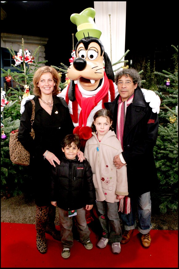 Laurent Voulzy et sa femme le 18 novembre 2006 à Disneyland Paris.