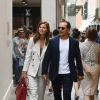 Stefano Accorsi et sa femme Bianca Vitali se promènent dans les rues de Venise en Italie le 2 septembre 2019.