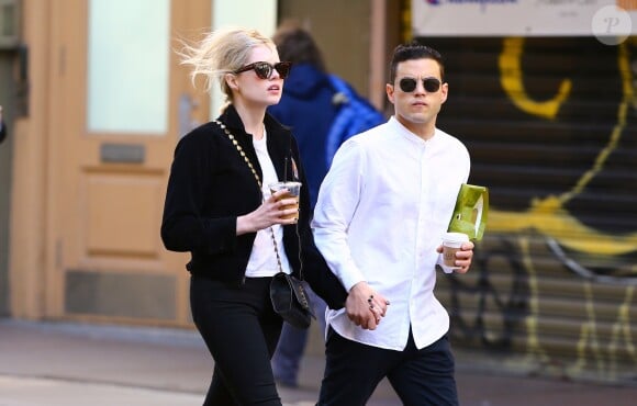 Rami Malek et sa compagne Lucy Boynton font du shopping sur Broadway dans le quartier de Soho à New York, le 3 juin 2019.