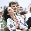 Dua Lipa et son compagnon Anwar Hadid au concert de Lionel Richie pendant le Festival British Summertime dans Hyde Park à Londres, le 6 juillet 2019.