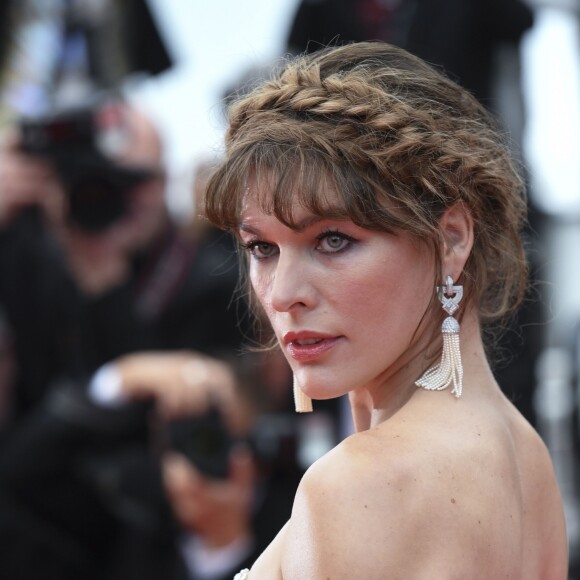 Milla Jovovich à la première de "Sibyl" lors du 72ème Festival International du Film de Cannes, le 24 mai 2019.