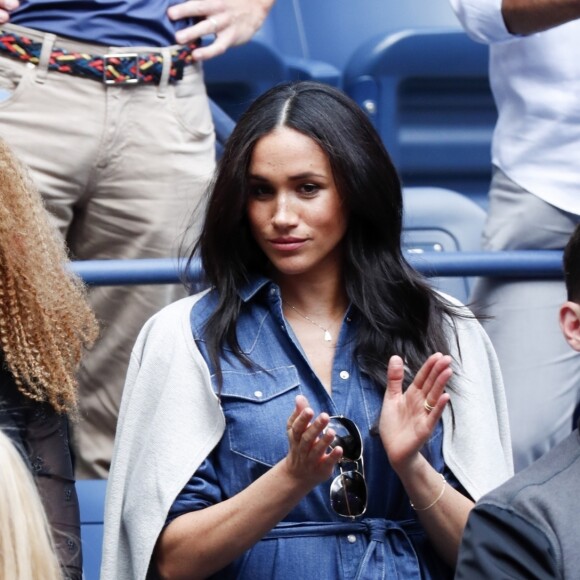Meghan Markle, duchesse de Sussex, au côté de Anna Wintour, Venus Williams, Patrick Mouratoglou et Alexis Ohanian (le mari de S. Williams) dans les tribunes de la finale femme du tournoi de l'US Open 2019 opposant Serena Williams à Bianca Andreescu (3-6 / 5-7) au Billie Jean King National Tennis Center à New York, le 7 septembre 2019.07/09/2019 - New York
