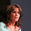 Sarah Palin fait un discours lors d'une collecte de fonds pour le "Women's Resource Medical Center" à Las Vegas, le 26 avril 2013.