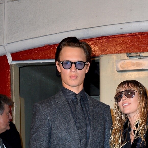 Miley Cyrus et Ansel Elgort à la sortie du défilé de mode Tom Ford lors de la Fashion Week 2019 à New York, le 9 septembre 2019