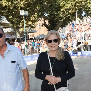 Michel Mallory et Sylvie Vartan - Challenge Henri Salvador 2019, Un tournoi VIP de Pétanque "Souvenir Henri-Salvador" organisé chaque année à l'Ile-Rousse par le Sport Pétanque Ile-Rousse, en Corse, France, le 13 Septembre 2019. S.Vartan est la marraine d'honneur de cette édition 2019; J.Dutronc est venu pour faire le show, avant le coup d'envoi en faisant sauter le bouchon d'une bouteille et d'aller à la rencontre du public. A noter aussi que les "Amies de Julie" étaient là pour poursuivre leur combat pour J.Douib assassinée au mois de Mars dernier à l'Ile-Rousse par son ex-mari et pour toutes les violences faites aux femmes. © Olivier Sanchez/Crystal/Bestimage