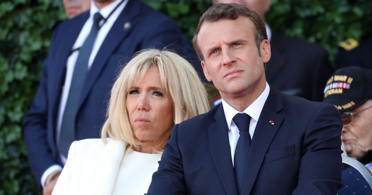 Le président Emmanuel Macron et sa femme Brigitte lors de la cérémonie ...