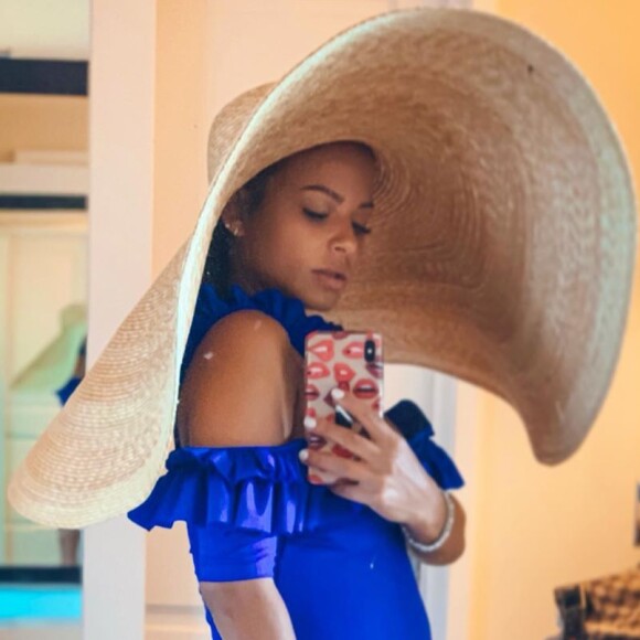 Christina Milian, enceinte, affiche son ventre rond sur Instagram, le 15 septembre 2019.