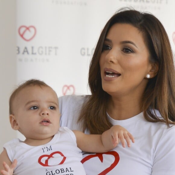 Santiago, le fils de Eva Longoria et Jose Baston - Eva Longoria lors de l'inauguration de le Global Gift House pour les enfants dans le besoin à Marbella le 12 juillet 2019
