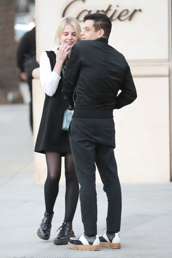 Rami Malek et sa compagne Lucy Boynton font du shopping sur Rodeo Drive à Beverly Hills, le 14 novembre 2018