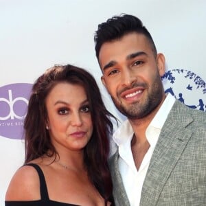 Britney Spears et son compagnon Sam Asghari sur le tapis rouge " The Daytime Beauty Awards " à Los Angeles Le 20 septembre 2019
