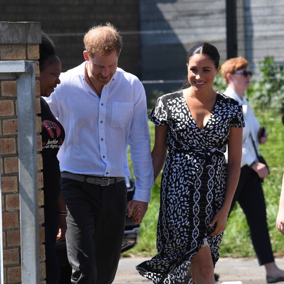 Le prince Harry et Meghan Markle visitent le township de Nyanga, Afrique du Sud le 23 septembre 2019.