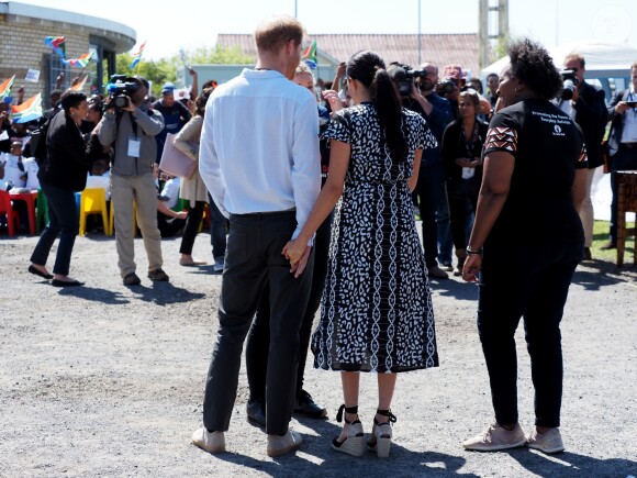 Meghan Markle, duchesse de Sussex, et le prince Harry, duc de Sussex, en visite dans le township de Nyanga, Afrique du Sud. Le 23 septembre 2019.