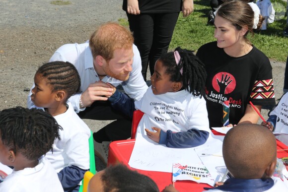 Le prince Harry et Meghan Markle visitent le township de Nyanga, Afrique du Sud le 23 septembre 2019.