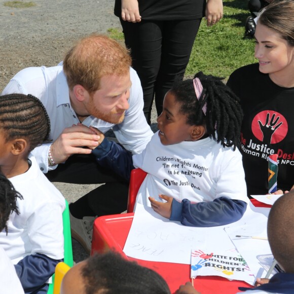 Le prince Harry et Meghan Markle visitent le township de Nyanga, Afrique du Sud le 23 septembre 2019.
