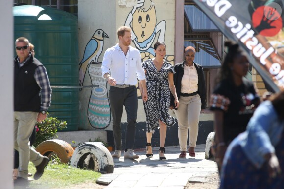 Le prince Harry et Meghan Markle visitent le township de Nyanga, Afrique du Sud le 23 septembre 2019.