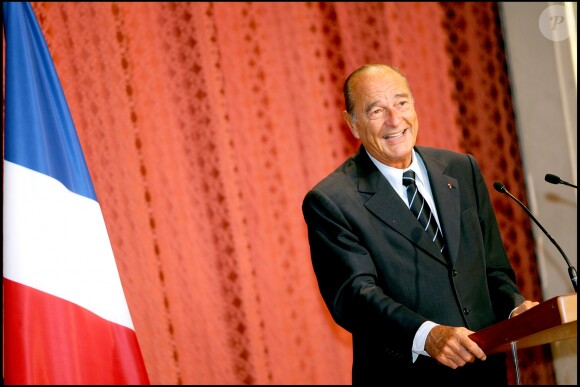 Jacques Chirac - Cérémonie de remise de décorations à l'Elysée le 8 septembre 2006.