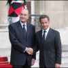 Passation de pouvoir entre Jacques Chirac et Nicolas Sarkozy au palais de l'Elysée le 16 mai 2007.