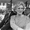 Jacques Chirac accompagné de Bernadette, inaugure le parc à thèmes "Mirapolis" à Courdimanche le 19 mai 1987.