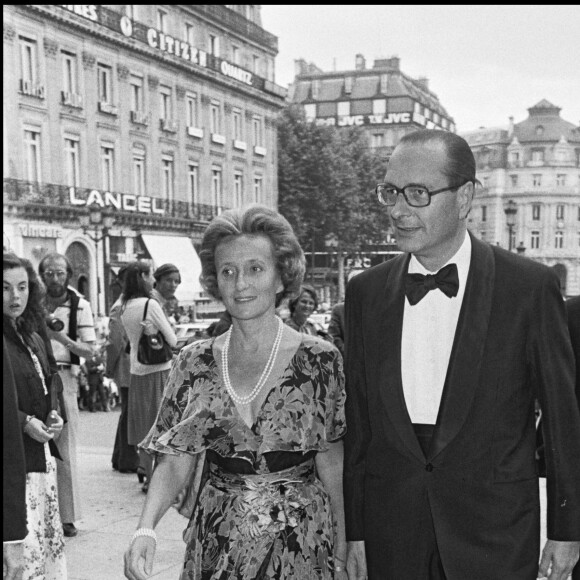 Bernadette et Jacques Chirac au gala de bienfaisance au profit de l'association Claude Pompoidou le 10 juin 1980.