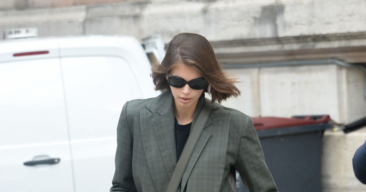 Kaia Gerber quitte l'Opéra Garnier à l'issue du défilé Stella McCartney