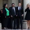 Le président Emmanuel Macron et la première dame, Brigitte Macron raccompagnent son Excellence Abdallah Hamdok, Premier ministre du Soudan et son épouse après un entretien au palais de l'Elysée, à Paris, le 30 septembre 2019. © Stéphane Lemouton / Bestimage