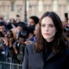 Stacy Martin arrive à la Cour Carrée du Louvre pour assister au défilé de mode PAP femme printemps-été 2020 Louis Vuitton à Paris. Le 1er octobre 2019 © Veeren Ramsamy-Christophe Clovis / Bestimage