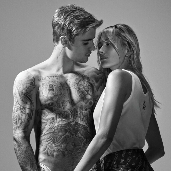 Justin Bieber et sa femme Hailey Baldwin-Bieber figurent sur la nouvelle campagne de Calvin Klein, pour la collection "CK50".