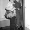 Archives - Rendez-vous avec David Alexandre Winter et sa femme Catherine Fefeu (les parents d'Ophélie Winter) dans leur appartement parisien. Le 8 juin 1983 © Jean-Claude Woestelandt/Bestimage
