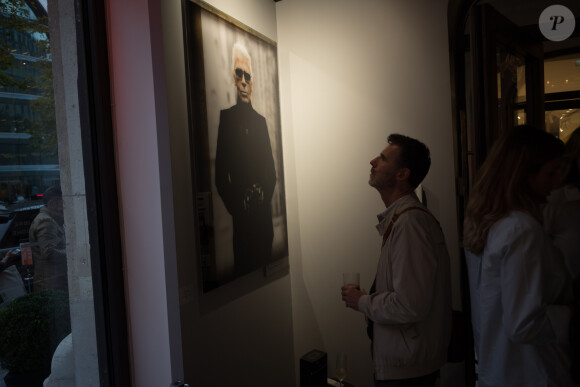Exclusif - Vernissage de l'exposition de photographies et signature du livre de Simon Procter "Lagerfeld : The Chanel Shows" en hommage à Karl Lagerfeld édité par Rizzoli au Royal Monceau Raffles à Paris, le 26 septembre 2019. © Cyril Moreau / BestImage