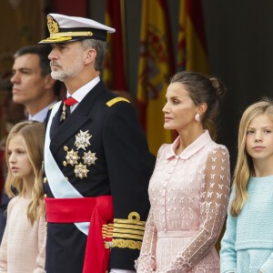 Le roi Felipe VI d'Espagne, la reine Letizia, la princesse Sofia et la princesse Leonor - La famille royale d'Espagne assiste à la parade militaire le jour de la fête nationale espagnole à Madrid le 12 octobre 2019