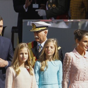 Le roi Felipe VI d'Espagne, la reine Letizia, la princesse Sofia et la princesse Leonor - La famille royale d'Espagne assiste à la parade militaire puis à la réception au palais royal le jour de la fête nationale espagnole à Madrid le 12 octobre 2019