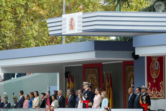Le roi Felipe VI d'Espagne, la reine Letizia d'Espagne et leurs filles l'infante Sofia et la princesse Leonor - La famille royale d'Espagne assiste à la parade militaire le jour de la fête nationale espagnole à Madrid, le 12 octobre 2019.
