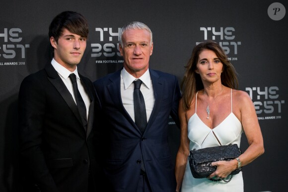 Didier Deschamps, sa femme Claude et leur fils Dylan - Les célébrités arrivent à la cérémonie des Trophées Fifa 2018 au Royal Festival Hall à Londres, Royaume Uni, le 25 septembre 2018. © Cyril Moreau/Bestimage
