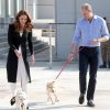 Le prince William et Kate Middleton visitent un centre militaire de formation canine. Le Royaume-Uni apporte son soutien à ce programme de formation de chiens à l'identification d'explosifs. Islamabad, le 18 octobre 2019.