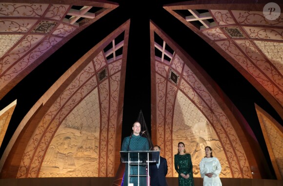 Kate Middleton, le prince William - Le duc et la duchesse de Cambridge lors d'une réception offerte par le haut commissaire britannique à Islamabad, Pakistan le 15 octobre 2019.