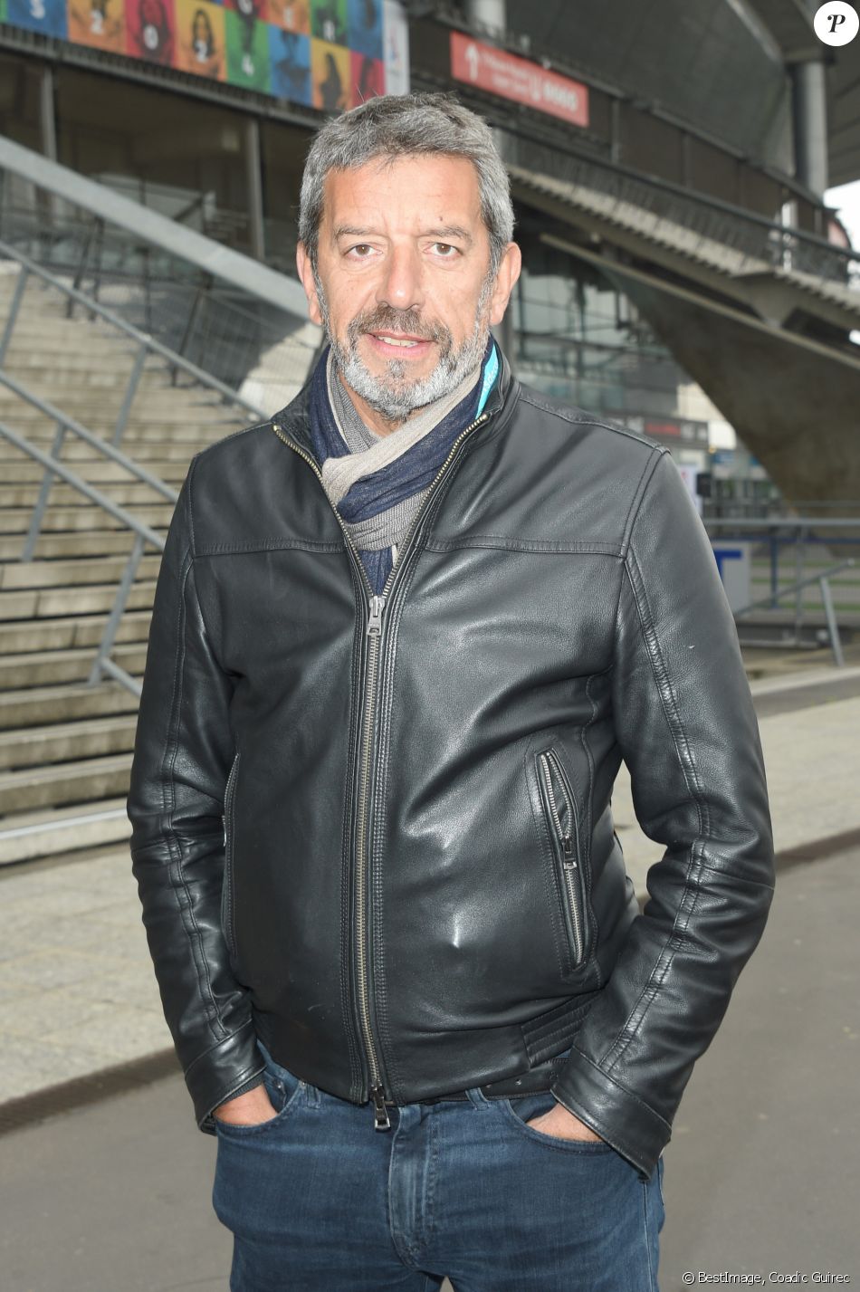 Michel Cymes - L&#039;association &quot;Premiers de cordée&quot; organisait une journée Evasion où des milliers d&#039;enfants ont participé à des ateliers sportifs encadrés par des parrains de renom au Stade de France à Saint-Denis le 16 mai 2018. Premiers de Cordée a été créée en 1999. Dans le cadre de son programme &quot; Sport à l&#039;Hôpital &quot;, l&#039;association propose gratuitement, tout au long de l&#039;année, des initiations sportives pour les enfants hospitalisés. © Coadic Guirec/Bestimage