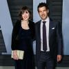 Zooey Deschanel et son mari Jacob Pechenik à la soirée Vanity Fair Oscar au Wallis Annenberg Center à Beverly Hills, le 4 mars 2018.