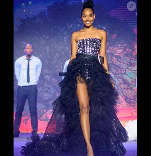 Clémence Botino, Miss Guadeloupe 2019, se présentera à l'élection Miss France 2020 le 14 décembre 2019.